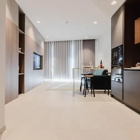 Appartement Elite Mercury Towers 1bed By Homely