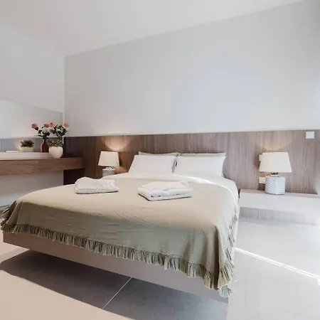 Elite Mercury Towers 1bed By Homely Lägenhet St. Julian's